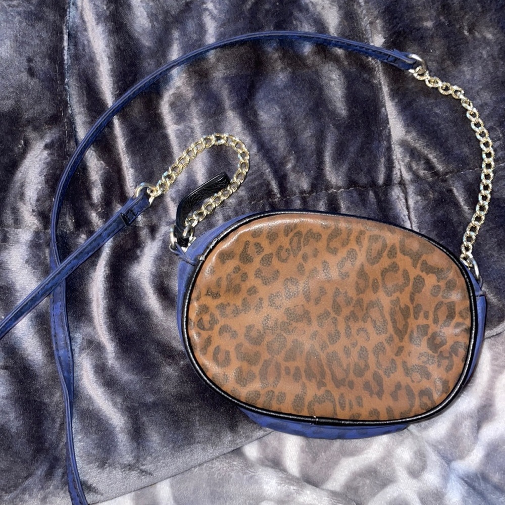 🐆 FUNKY CROSS BODY
